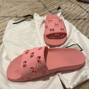 Gucci rubber slides